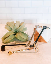 Load image into Gallery viewer, 13 Wick Trimmer- Gold