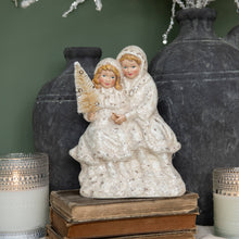 Load image into Gallery viewer, 114-126  8.5&quot; TABLETOP WINTER COUPLE
