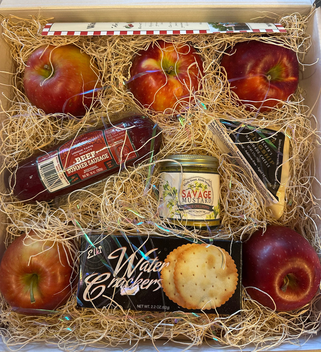 Large Apple - Cheese- Salami  Farmhouse Box   999-8830