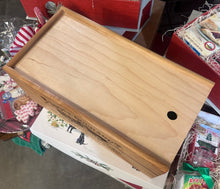 Load image into Gallery viewer, 999-9386  Laser Engraved Logo Wood Box
