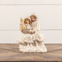 Load image into Gallery viewer, 114-126  8.5&quot; TABLETOP WINTER COUPLE
